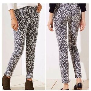 LOFT modern skinny jeans in leopard print